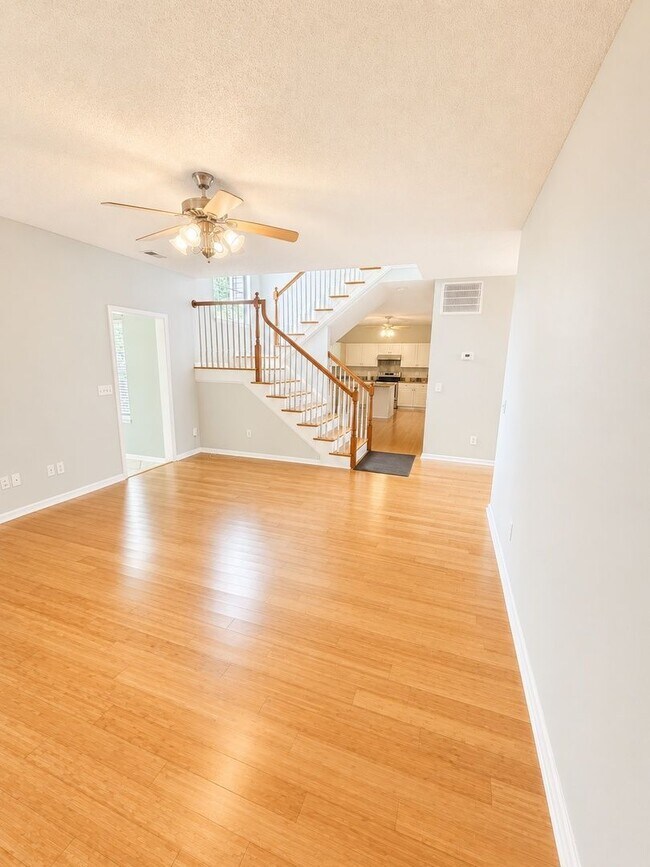 Foto del edificio - 1525 Clarendon Way