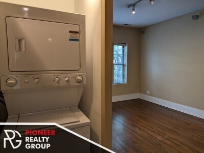 Foto del edificio - 3449 N Wolcott Ave