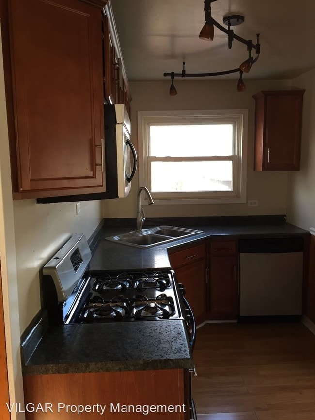 Building Photo - 3 br, 2 bath House - 5715 Baring Ave