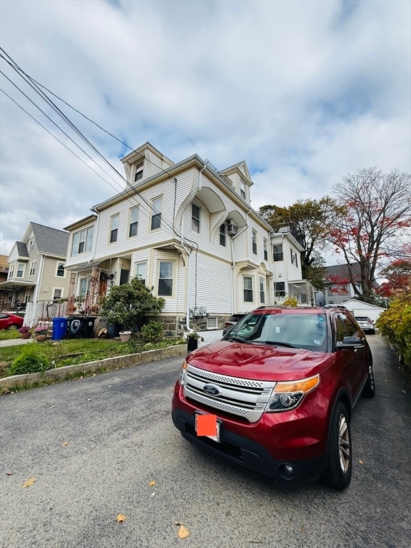 Foto del edificio - 165 Summer St