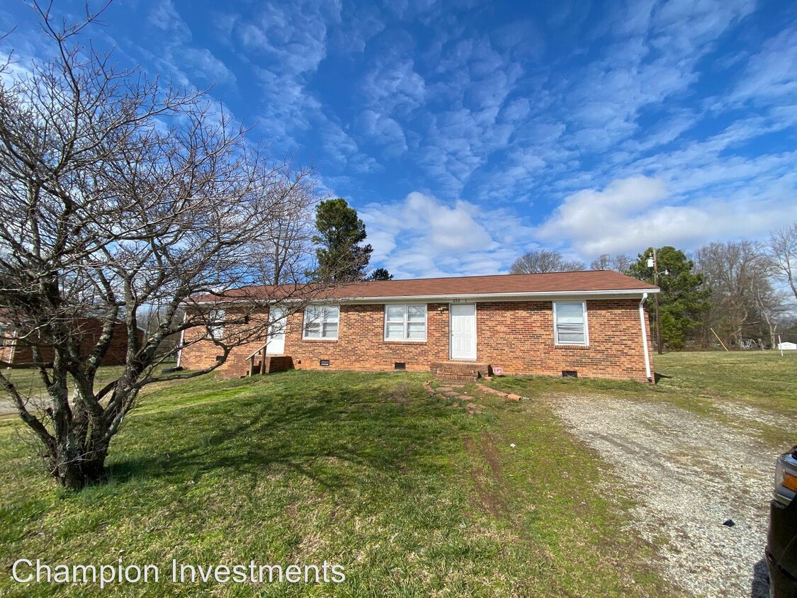 Primary Photo - 622 Margrace Rd