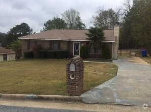 Building Photo - 6954 Cove Cir