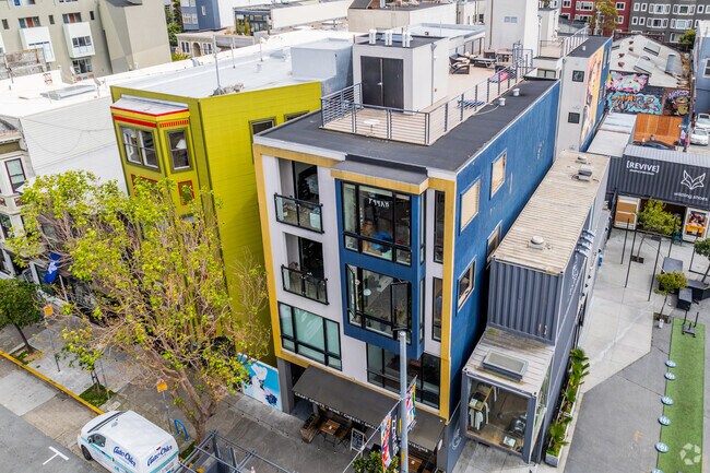 Building Photo - 350 Linden St