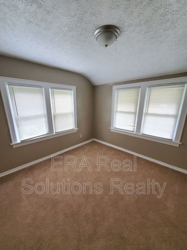 Building Photo - 888 Miller Ave