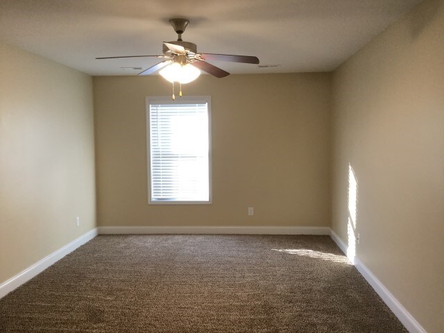 Building Photo - 5824 Beaver Run Ln