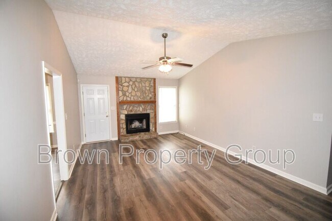 Foto del edificio - 6313 Applewhite Rd