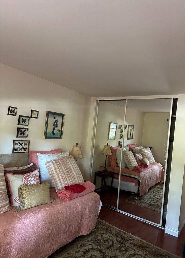 Bright Bedroom - 460 Arbor Lane Ct