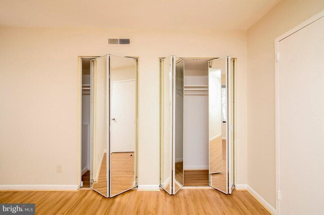 Foto del edificio - 10100 Campus Way S