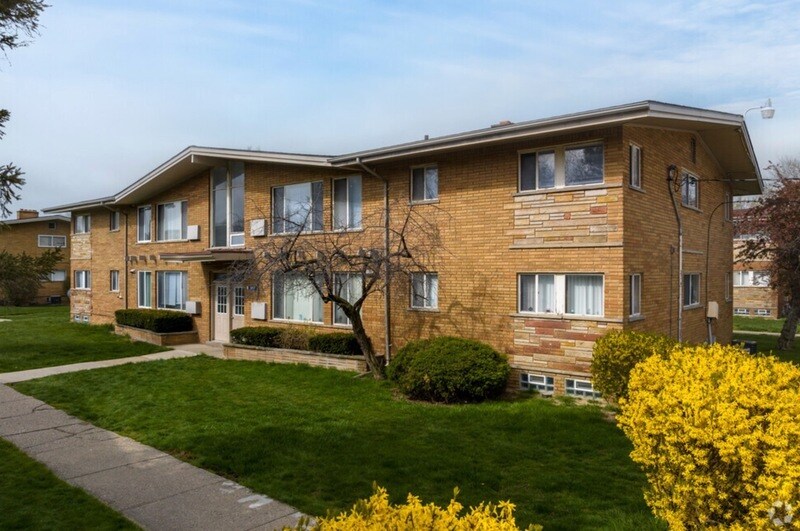 24567 Kelly Rd, Eastpointe, MI 48021 - Condo for Rent in Eastpointe, MI ...