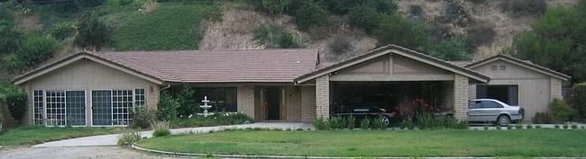 Building Photo - 4727 Ashby St