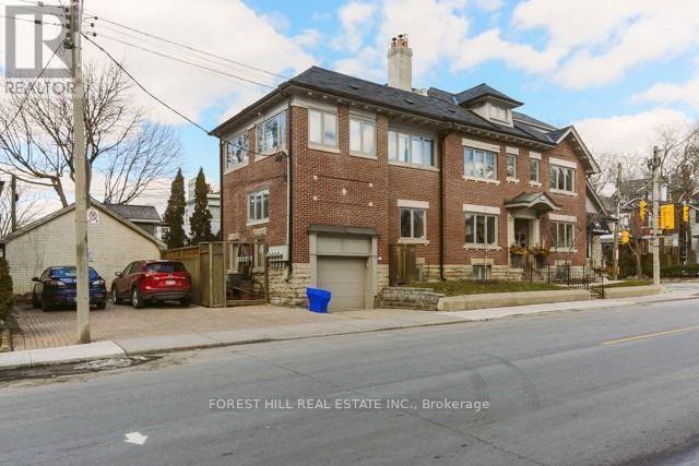 Photo du bâtiment - 216-216 Heath St W