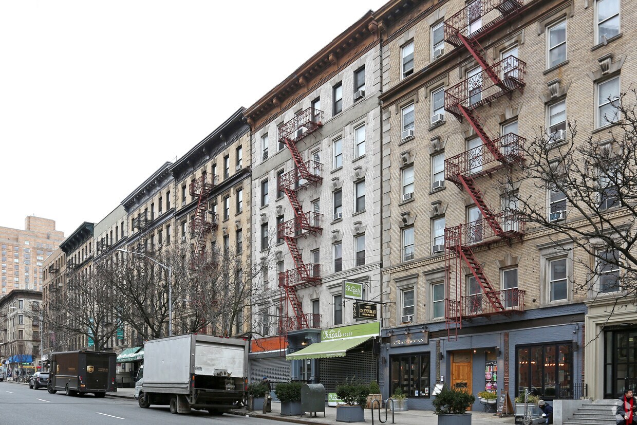 Primary Photo - 3153 Broadway