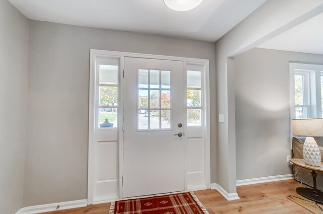 Building Photo - 271 Albright Dr