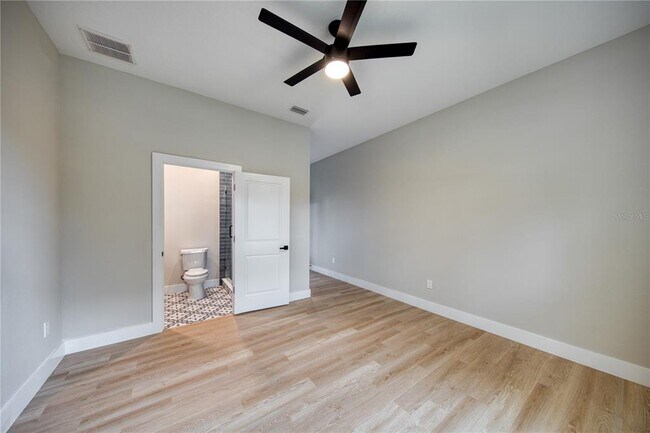 Foto del edificio - 4338 15th St N