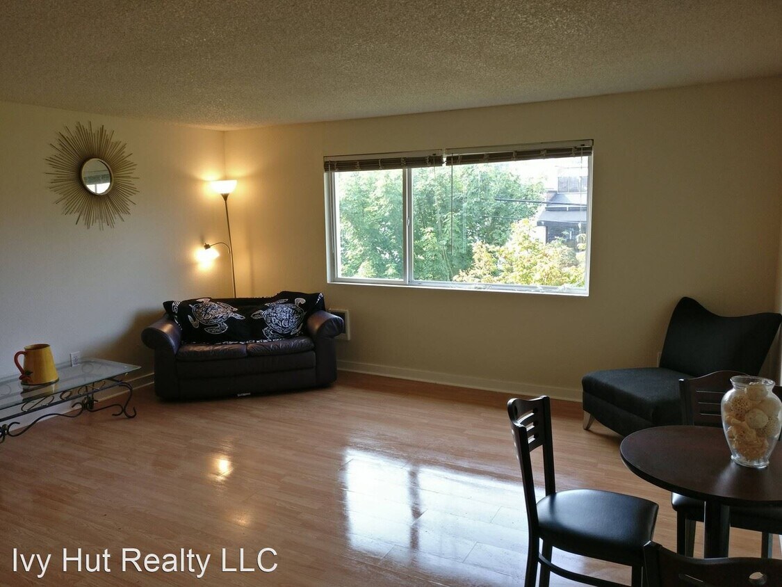 Foto principal - 802 S 8th St