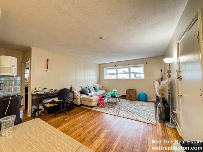 Foto del edificio - 11 Hodges Ave