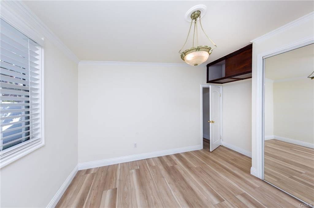 Primary Photo - 2138 N Frederic St