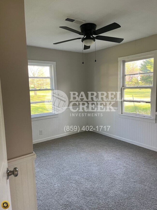 Foto del edificio - 2-Bed 1-Bath House