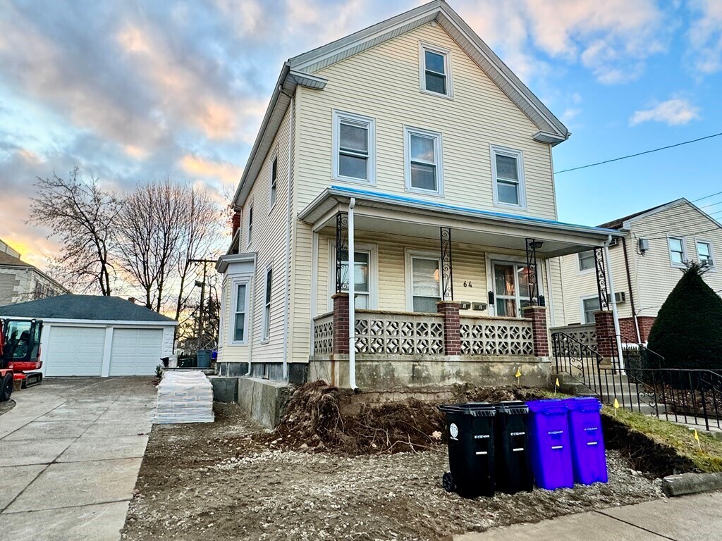 Primary Photo - 64 Linden Ave