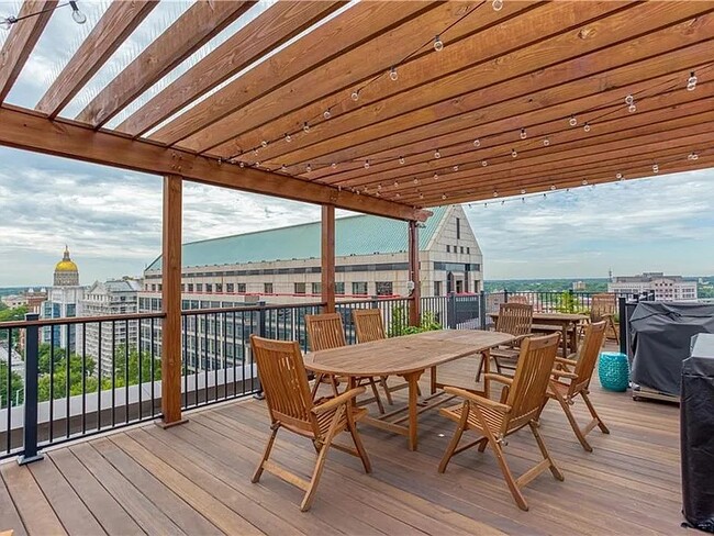 Photo - 87 Peachtree St SW House