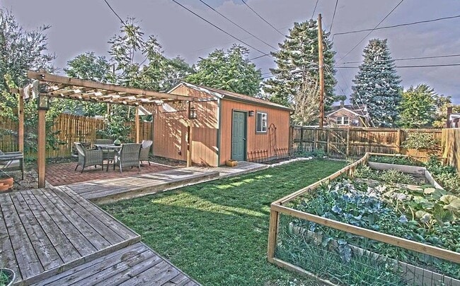 Photo - 2747 W Denver Pl House