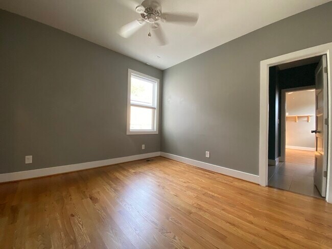 Foto del edificio - 906 Culpepper Ln