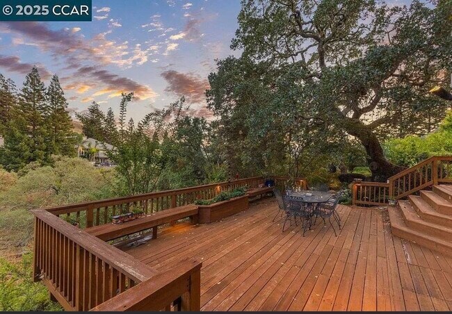 Foto del edificio - 3109 Stonegate Dr