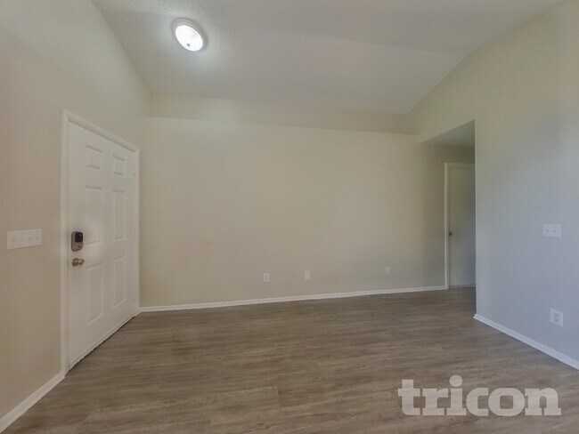 Building Photo - 1289 Cleveland Ave