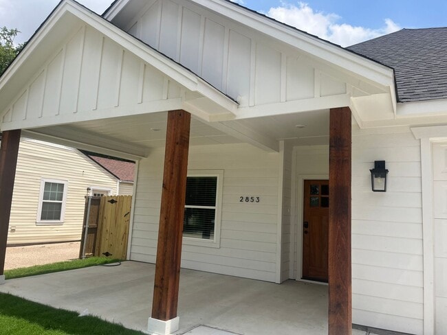 Photo - 2853 S Hills Ave House