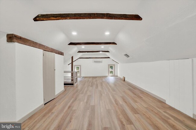Building Photo - 4025 Cherry Run Rd