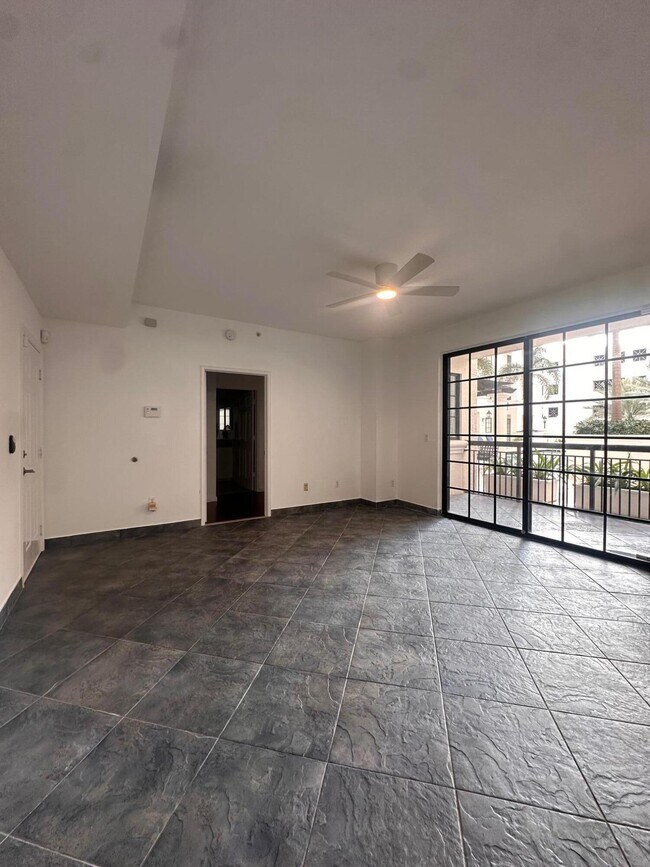 Foto del edificio - 233 S Federal Hwy