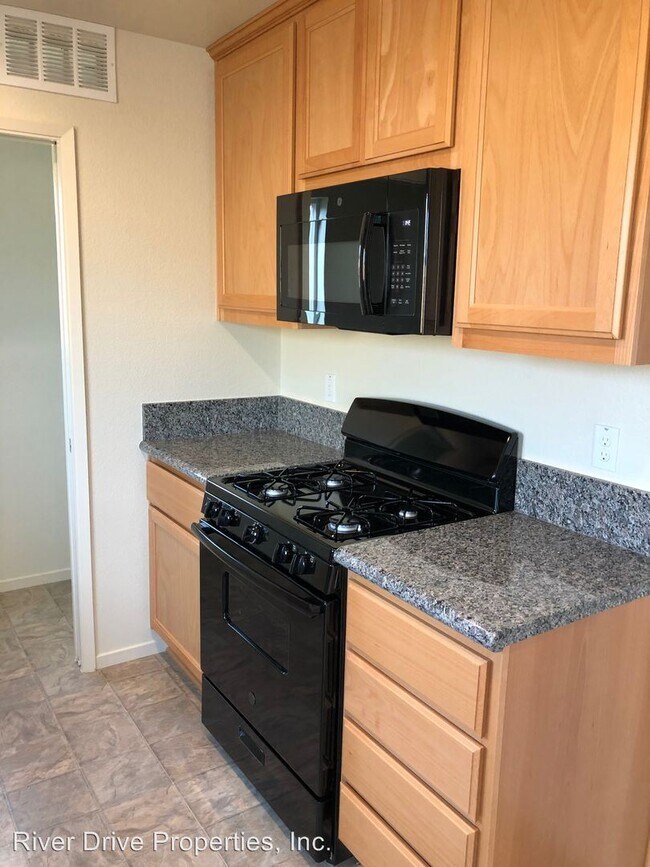 Building Photo - 3 br, 2 bath House - 237 Rhianon Ct