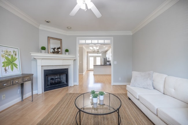 Foto del edificio - 1955 Oxford Ct