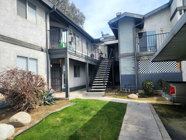 Foto del edificio - SW  gated community- condo 1bed-1.bath