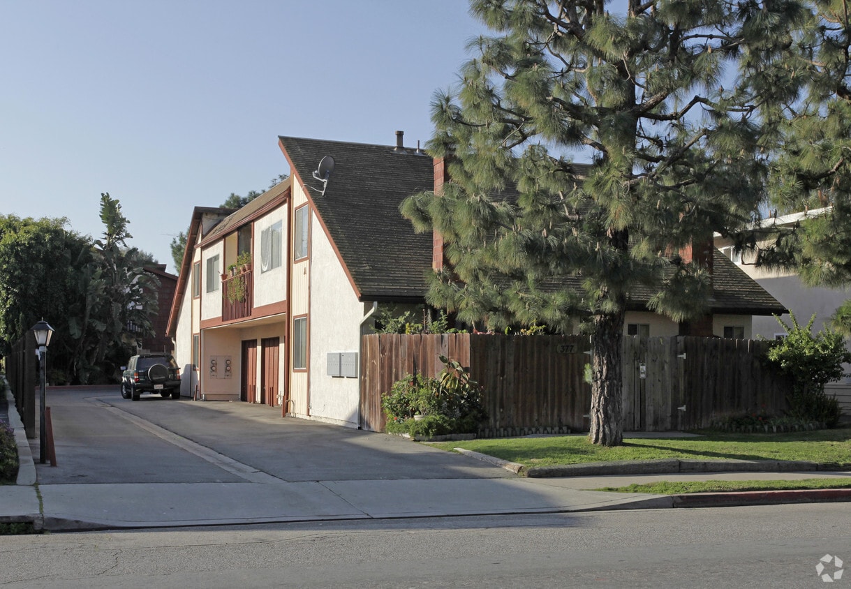 377 W Bay St, Costa Mesa, CA 92627 Apartments in Costa Mesa, CA