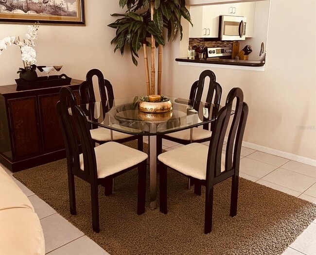 Foto del edificio - 9620 Club S Cir