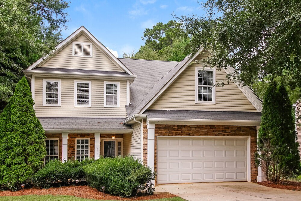 Foto principal - 2507 Oakdale Creek Ln