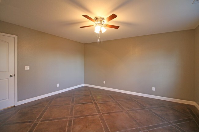 Foto del edificio - 1012 E Boswell St