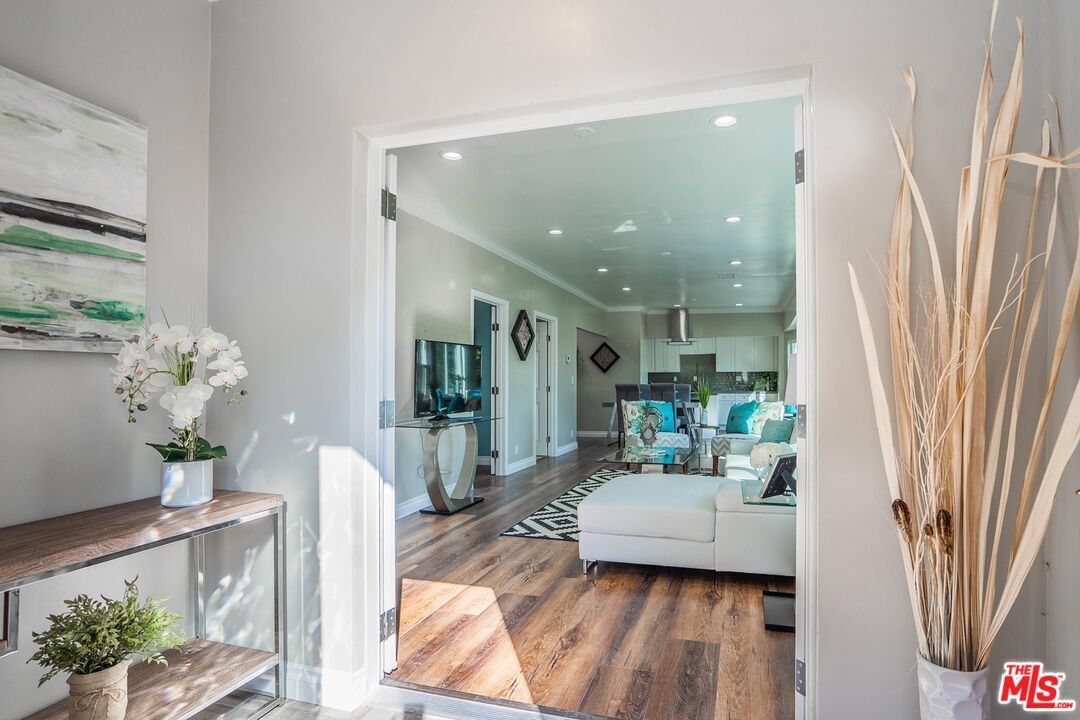 Foto principal - 2253 Aaron St