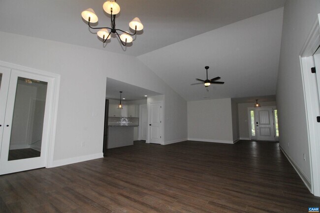 Foto del edificio - 173 Langley Dr