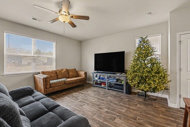 Foto del edificio - 213 Rubles Ln