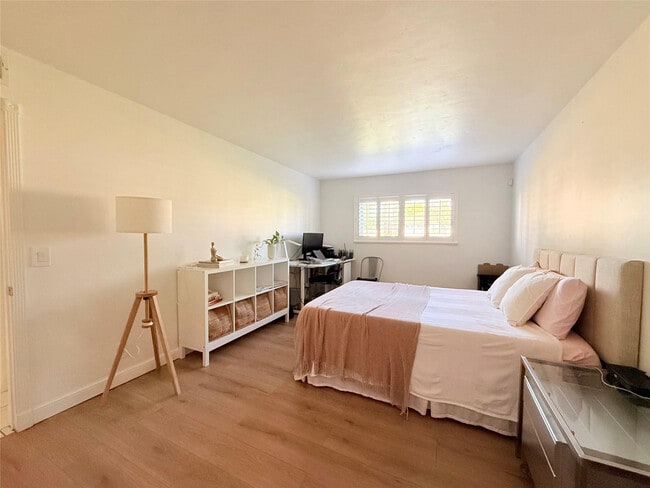 Building Photo - 677 Trace Cir