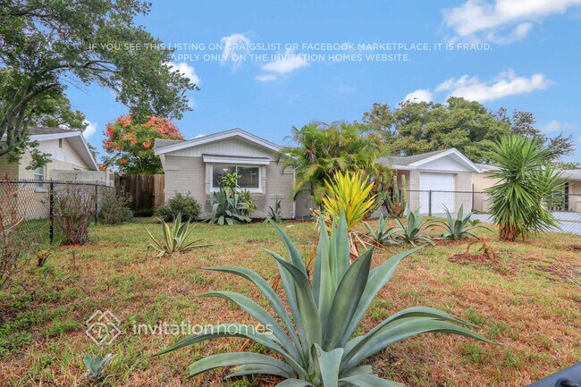 Building Photo - 7541 Lancelot Rd