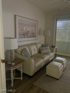 Building Photo - 600 Diamond Cir