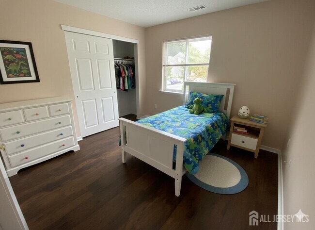 Foto del edificio - 9002 Tamarron Dr