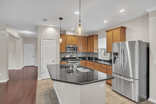 Building Photo - 4 Bedroom/ 2.5 bathroom home in Nocatee