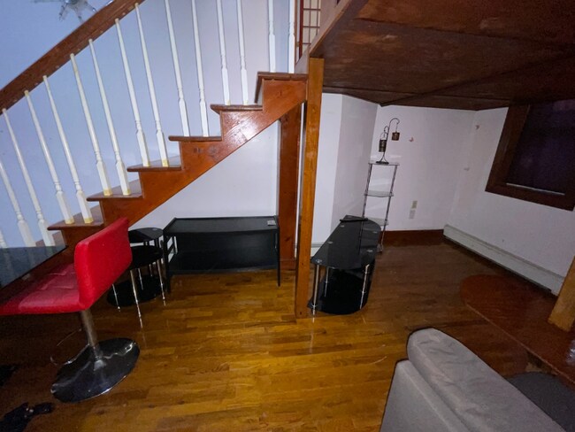 Foto del edificio - 27 Rockaway Ave