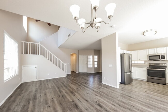 Building Photo - 11427 W Yuma St