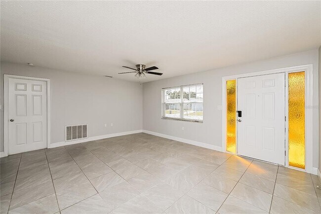 Foto del edificio - 9824 Richwood Ln