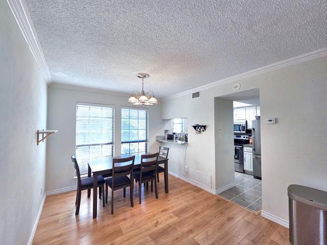 Foto del edificio - 3635 Garden Brook Dr